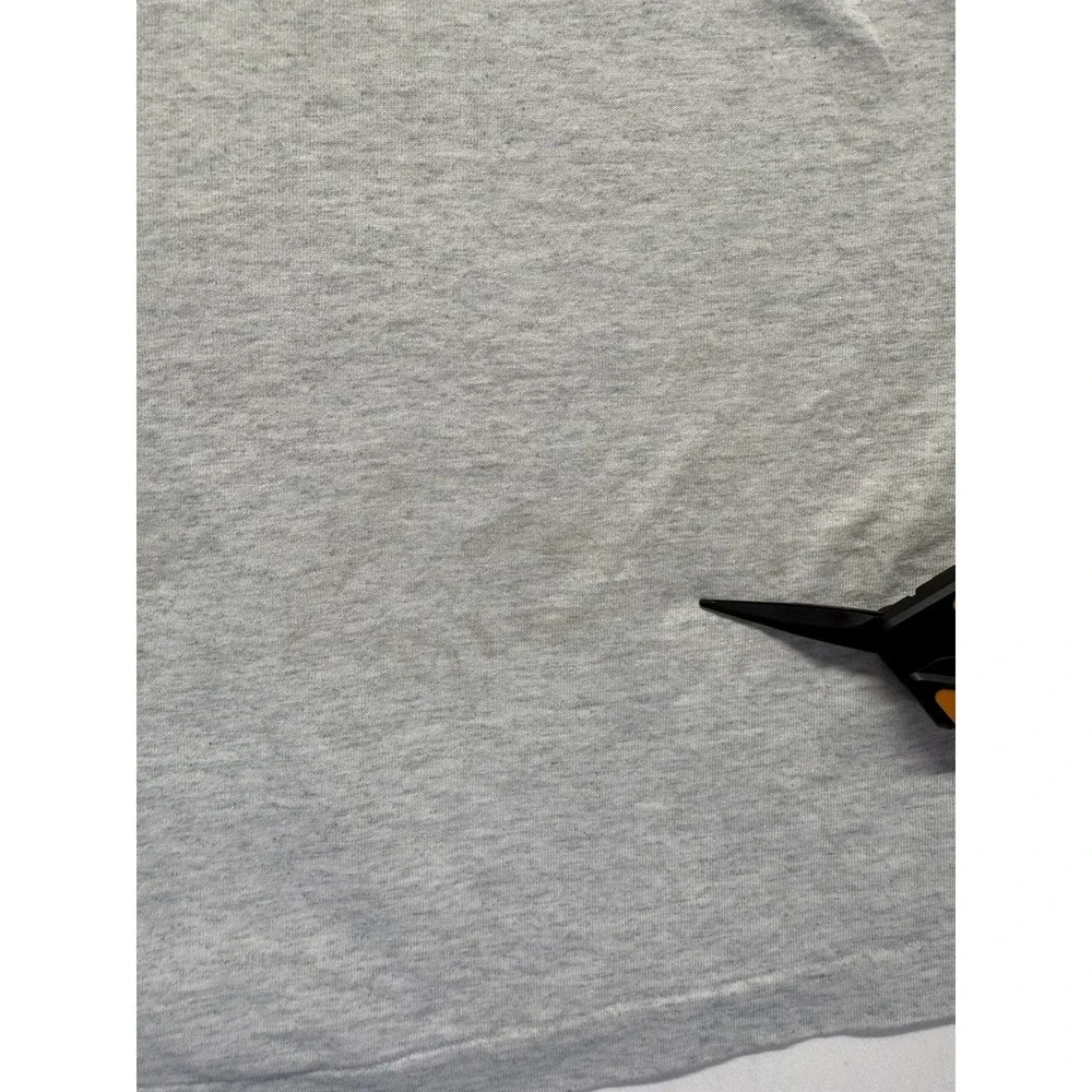 Vintage fruit of the loom Yummies Candy & Nuts L Tshirt USA Gray Tee Casual